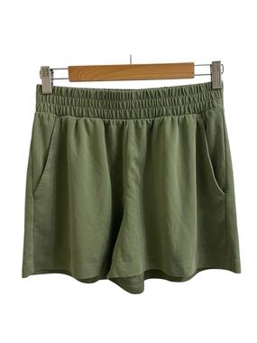 Lou & Grey Sage Green High Waist Shorts w/ Pockets, XS